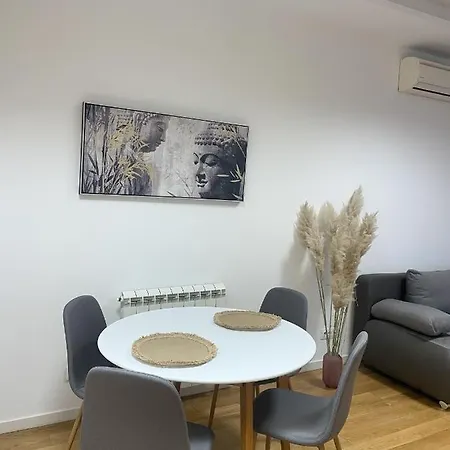 Hedonist-modern Urban A Blok *